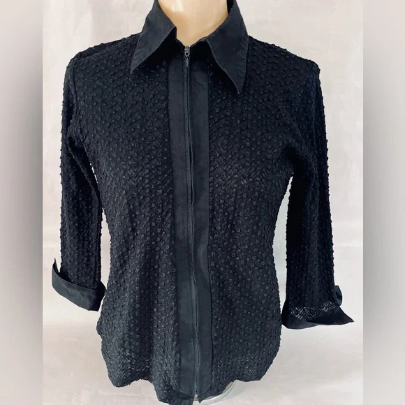 Black Textured Crinkle Full Zip Top Size Small S stretch w Collar 3/4 “ Sleeve - Picture 2 of 13